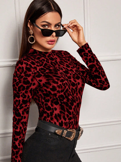 تي شيرت تريكو بأكمام طويلة مطابق للسيدات