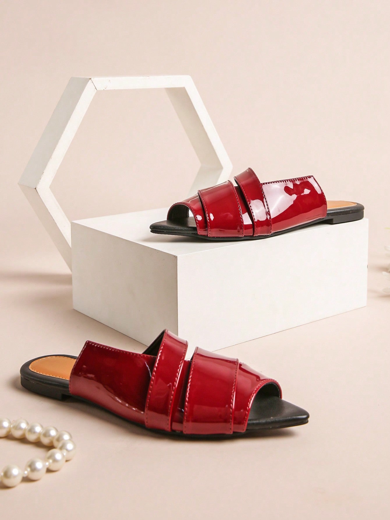 صنادل نسائية