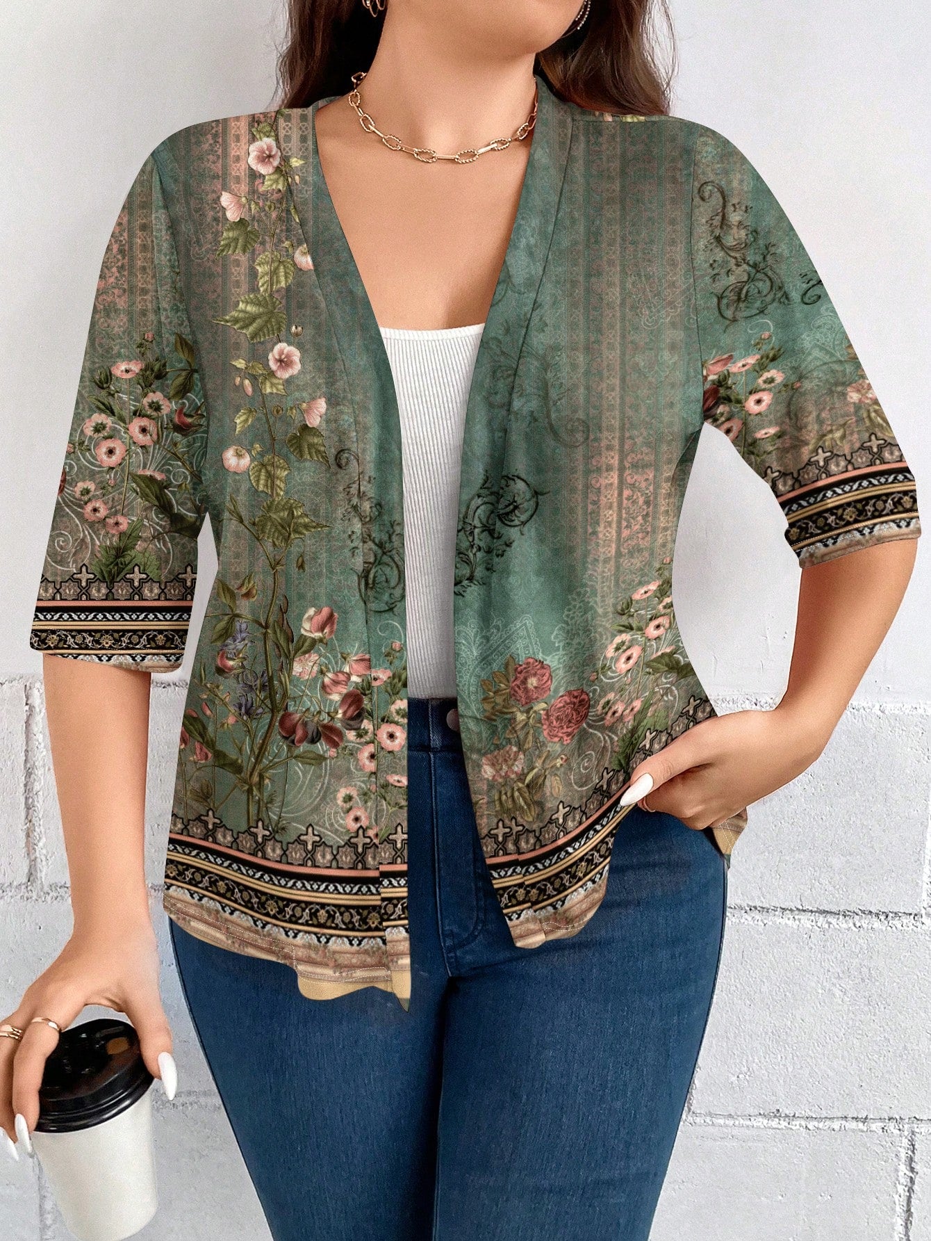 كارديجان خارجي بتصميم مرتخي وفضفاض مطبوع بنقوش زهرية مناسب للربيع والخريف مقاسات كبيرة