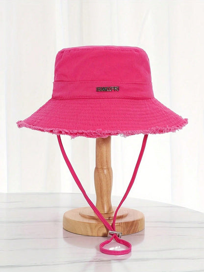 قبعة دلو نسائية