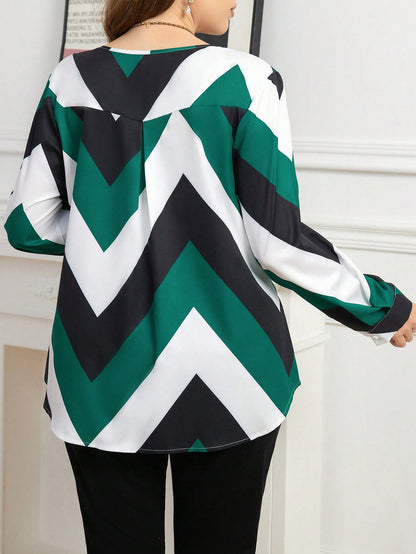 بلوزة عمل أنيقة كاجوال للسيدات بأكمام طويلة وياقة على شكل V متعددة الألوان والخطوط بمقاسات كبيرة