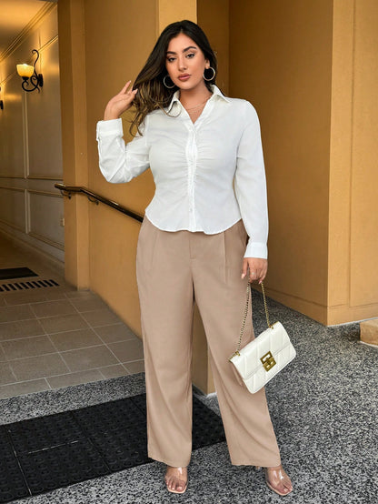 بنطال كاجوال مستقيم الساق بجيوب وحزام خصر بازرار مقاس كبير