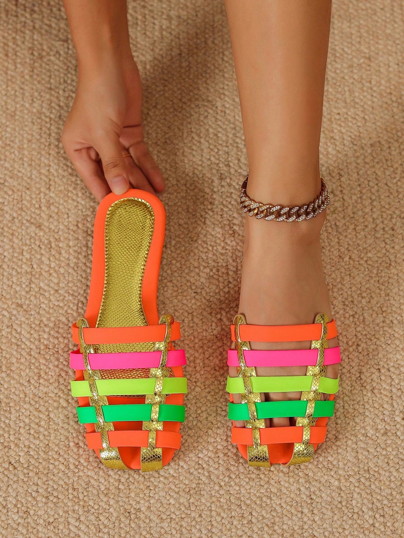 صندل نسائي مسطح للصيف، أحذية مسطحة مغلقة الأصبع