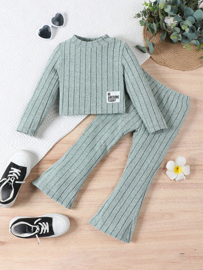 بنت طفل تفاصيل مرقع بعبارة وقوف الياقة تي شيرت & بنطلون بساق واسع