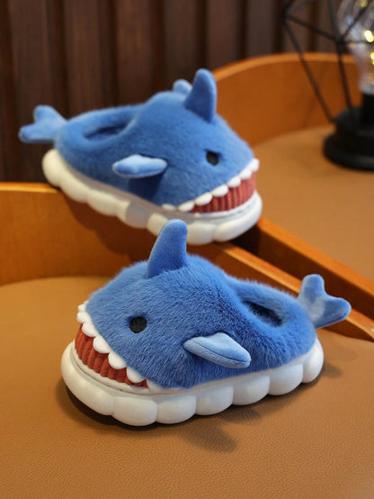 زوج واحد من النعال المنزلية للأطفال الرضع بتصميم القرش الفاخر ، مناسبة للشتاء