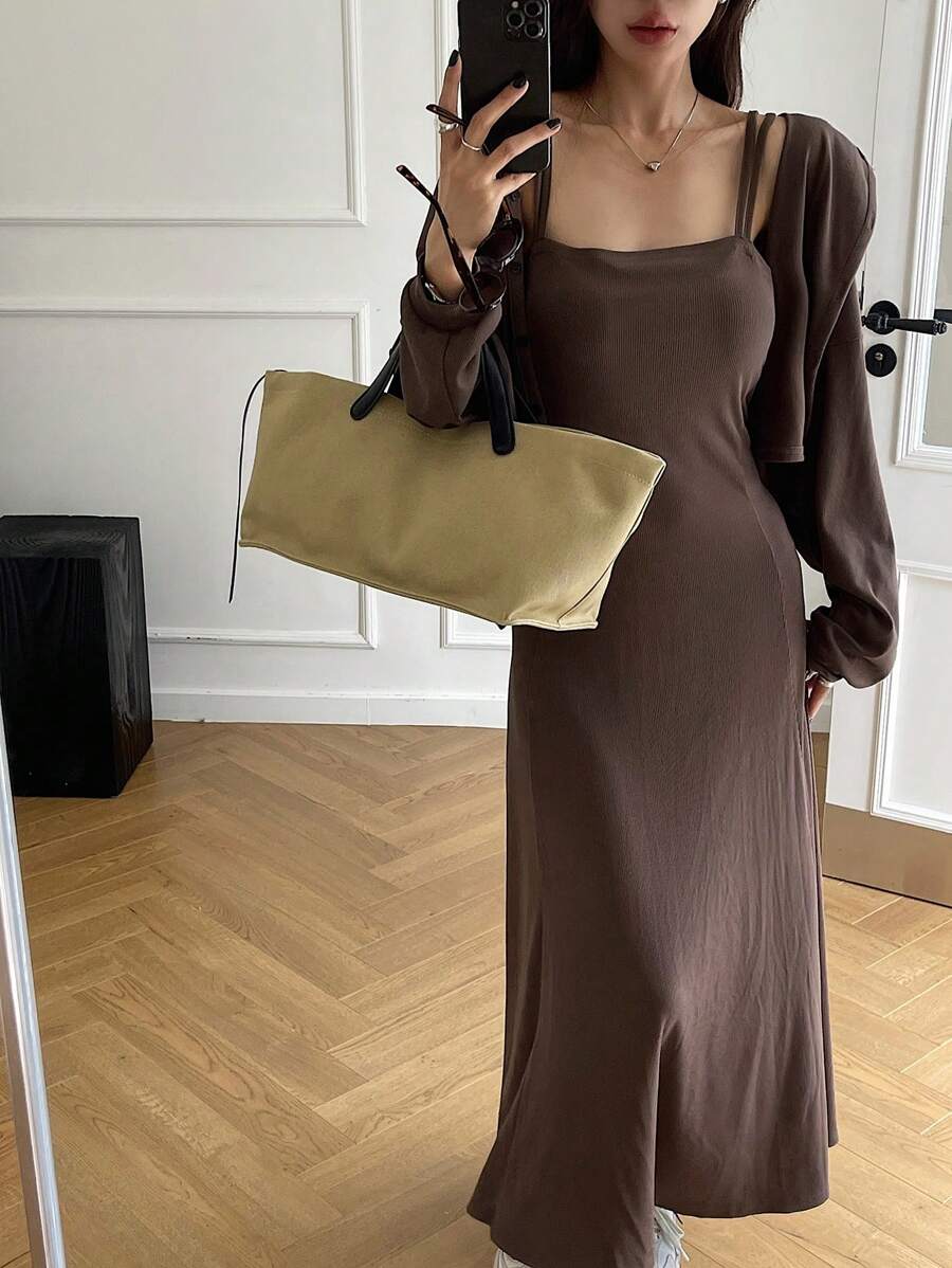 طقم فستان أحادي اللون بدون أكمام وجاكيت ذو أكمام طويلة