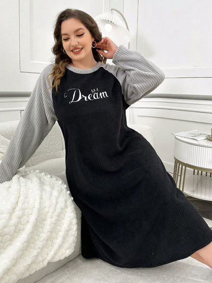 فساتين نوم مقاسات كبيرة