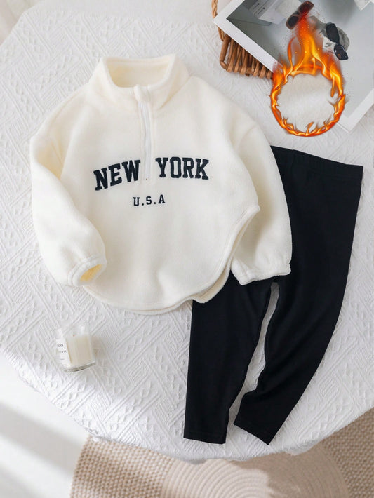 طقم ملابس علوية قطني منفوش بطباعة حرف أنيق وبنطلون طويل بخصر مطاطي للفتاة الصغيرة للخريف/الشتاء