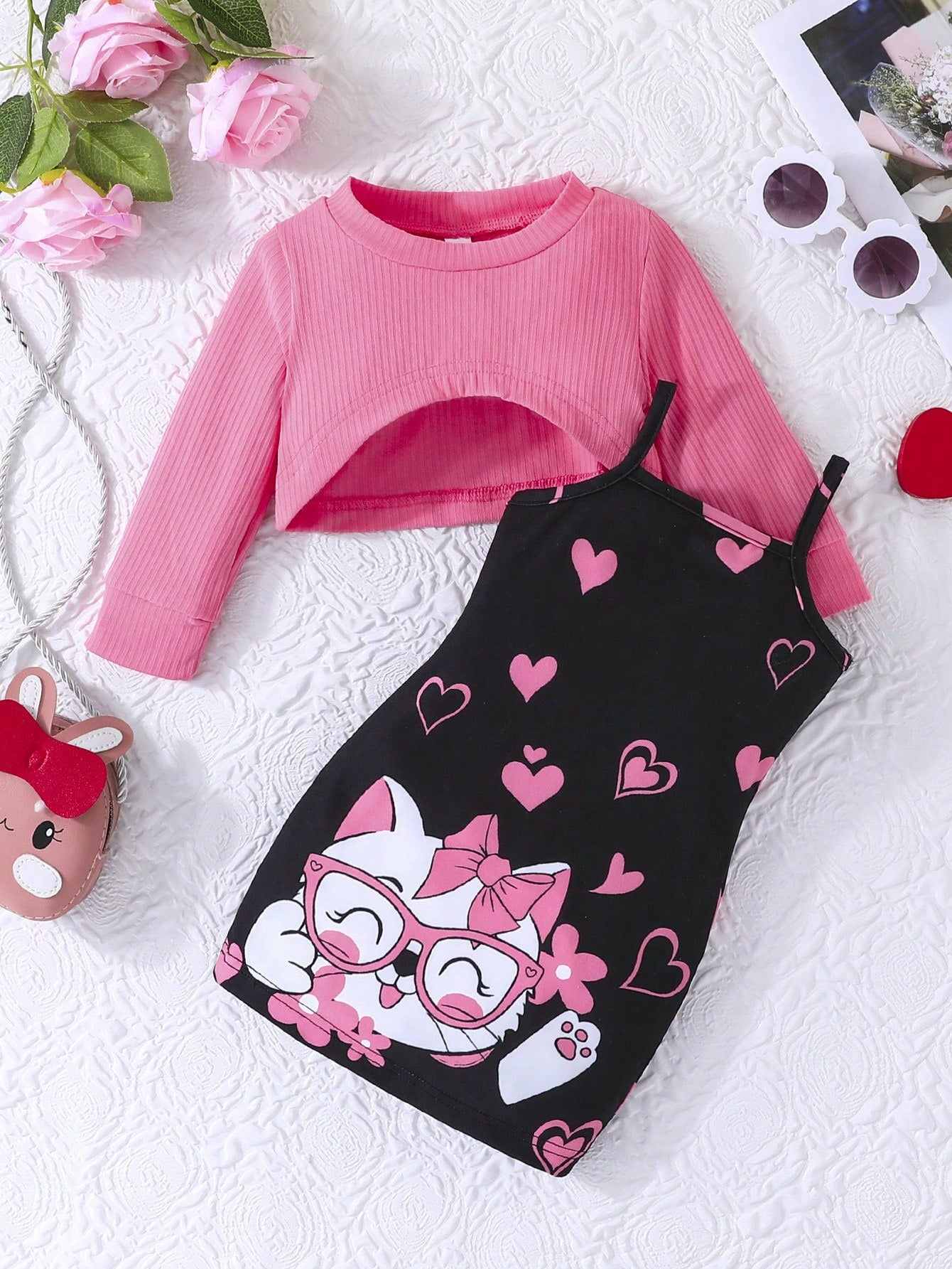 أطقم للأطفال البنات