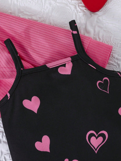 أطقم للأطفال البنات