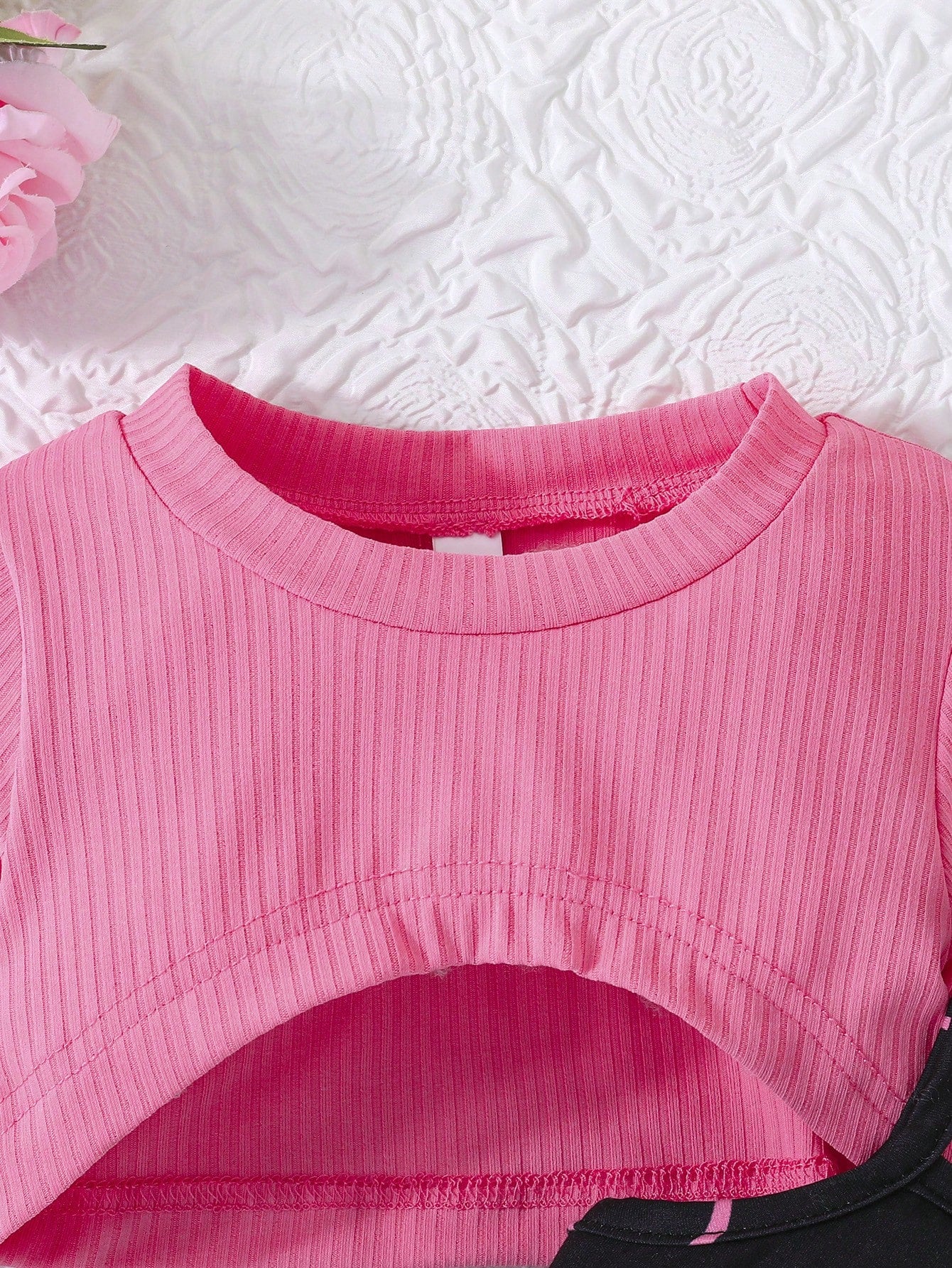 أطقم للأطفال البنات