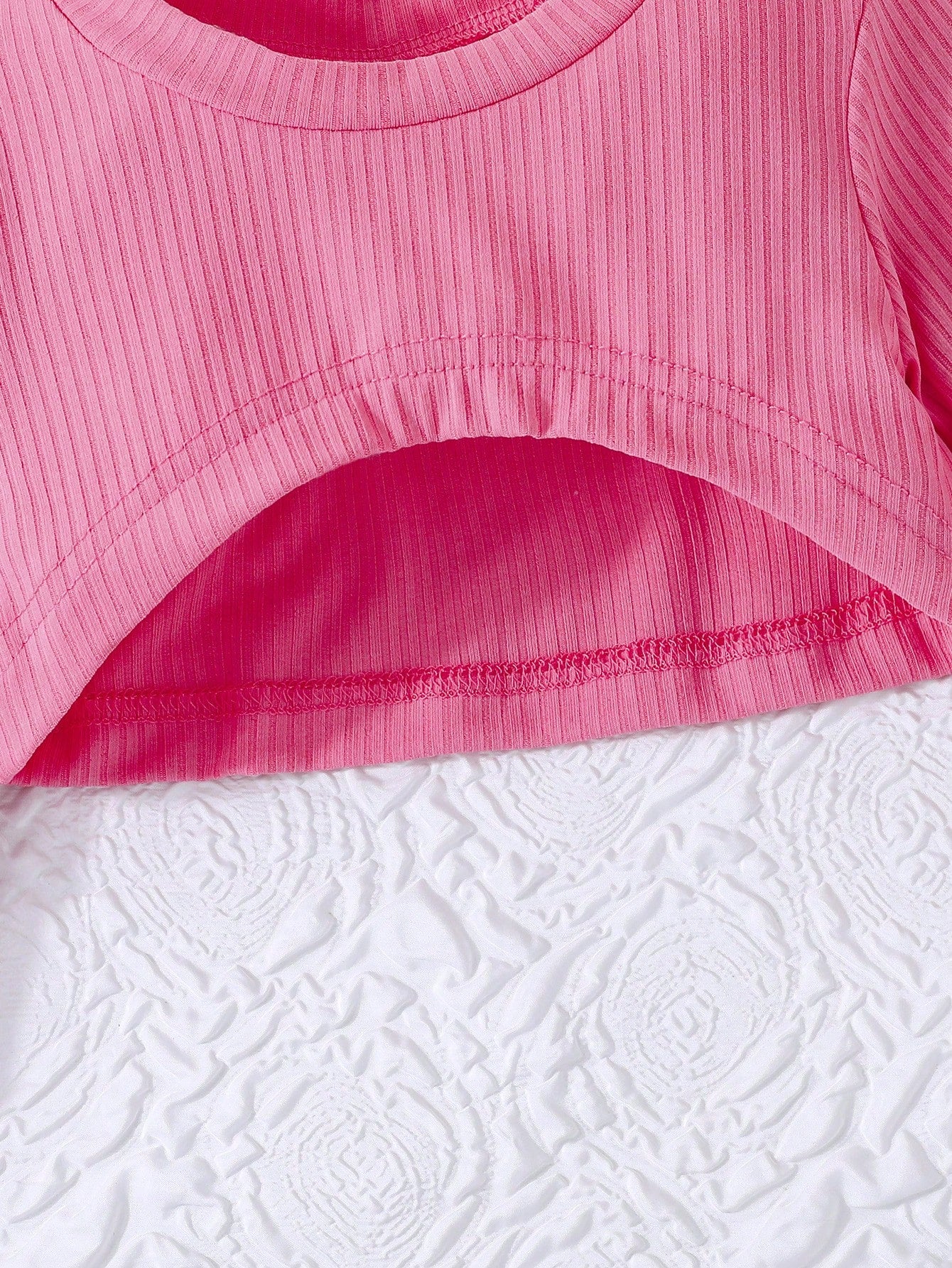 أطقم للأطفال البنات