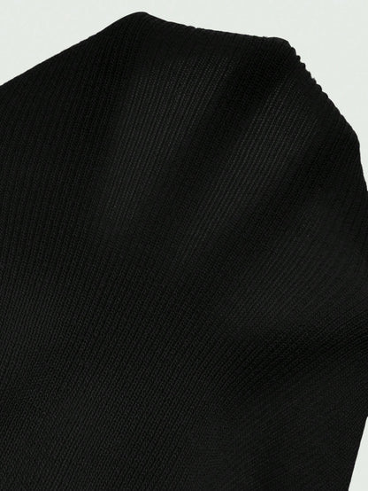 طقم من فستان محبوك بدون أكمام وسترة بأكمام طويلة بتصميم أنيق شفاف