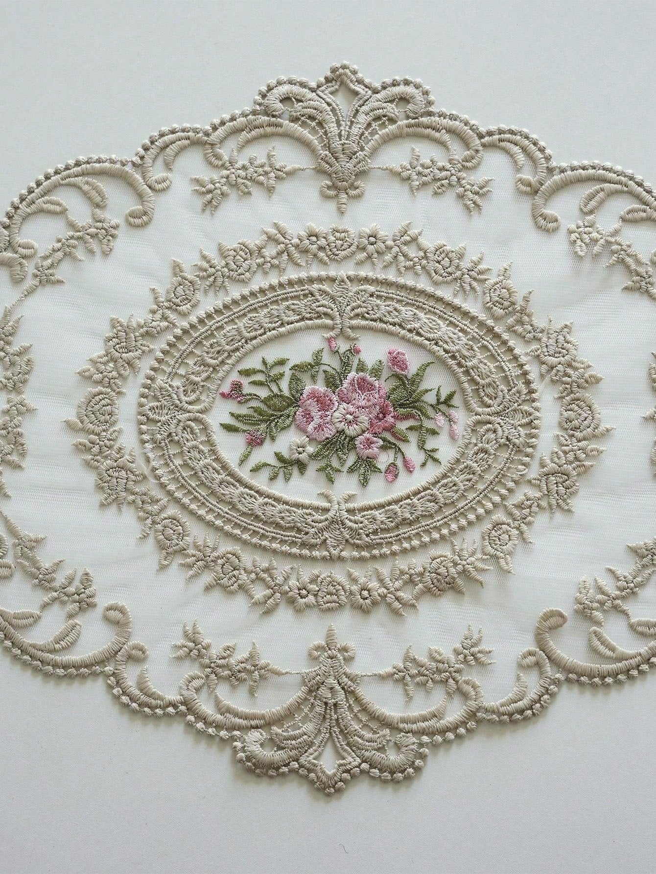 قطعة واحدة مفرش مطرز بالزهور