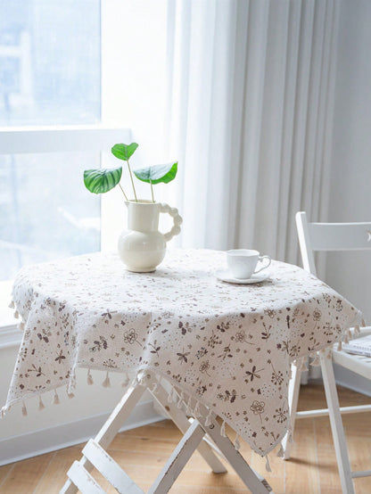 مفرش طاولة بطباعة زهرية