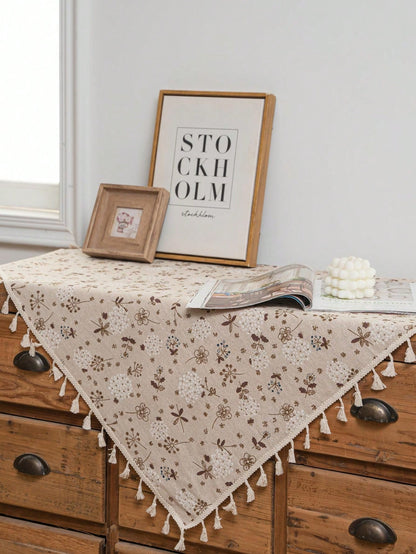 مفرش طاولة بطباعة زهرية