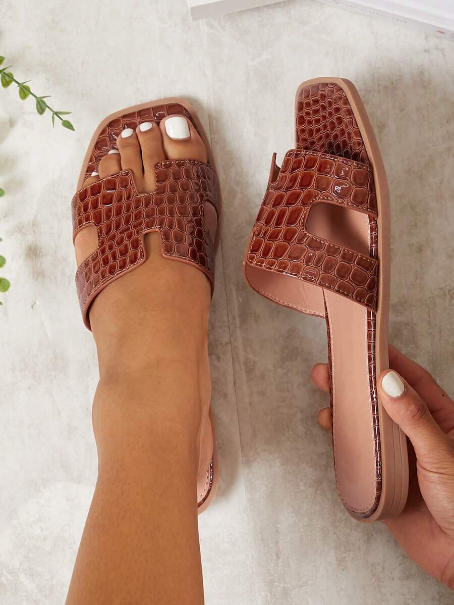 صنادل أنيقة