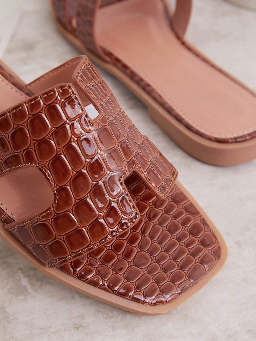 صنادل أنيقة