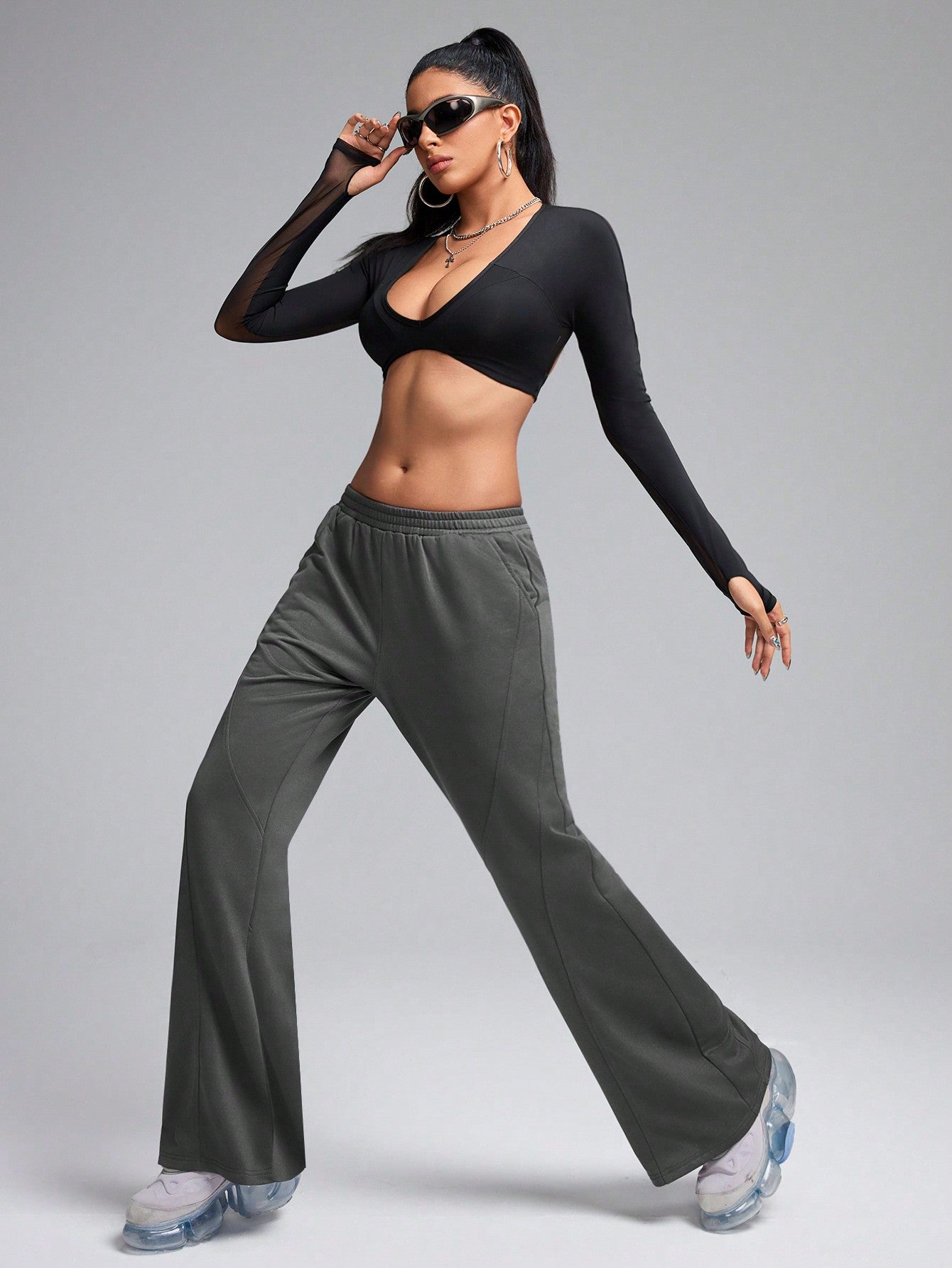 سروال رياضي قطعات متداخلة أحادي اللون ، بنطلون رياضي, بدلة رياضية يومية وكاجوال , ملابس متناسقة, بنطلون رياضي متراكب, بنطلون فضفاض، رمادي