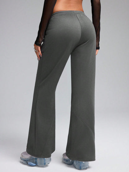 سروال رياضي قطعات متداخلة أحادي اللون ، بنطلون رياضي, بدلة رياضية يومية وكاجوال , ملابس متناسقة, بنطلون رياضي متراكب, بنطلون فضفاض، رمادي