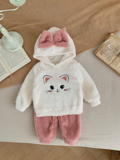 أطقم للأطفال البنات