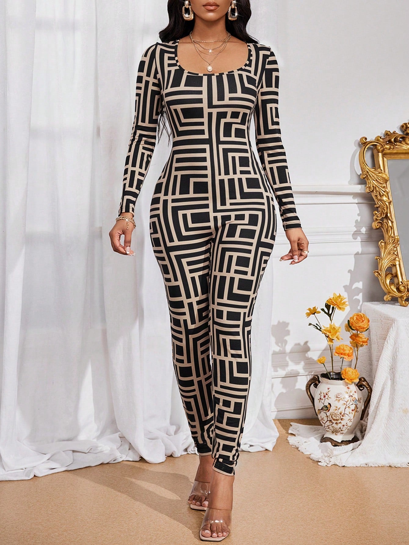 جمبسوت طويلة الأكمام بطباعة هندسية للنساء أربعة مواسم