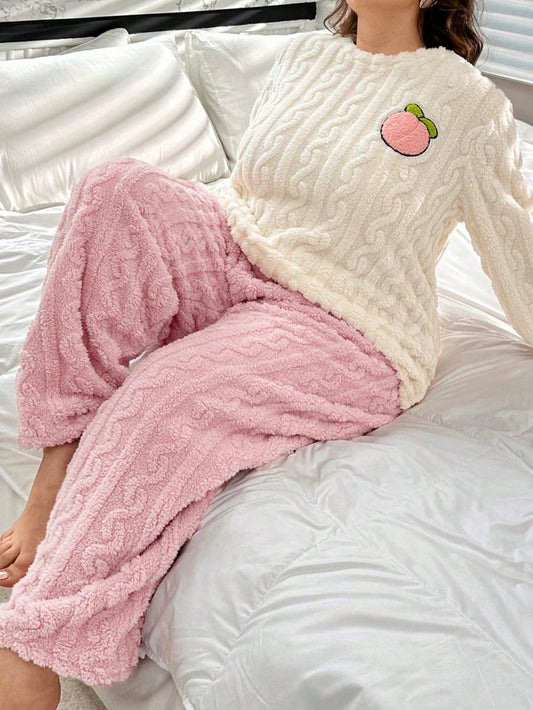 طقم كاجوال دافئ للمقاسات الكبيرة مكون من ملابس علوية مطرز مبطن بالنعومة بلون المشمش وبنطال وردي، 2 قطعة