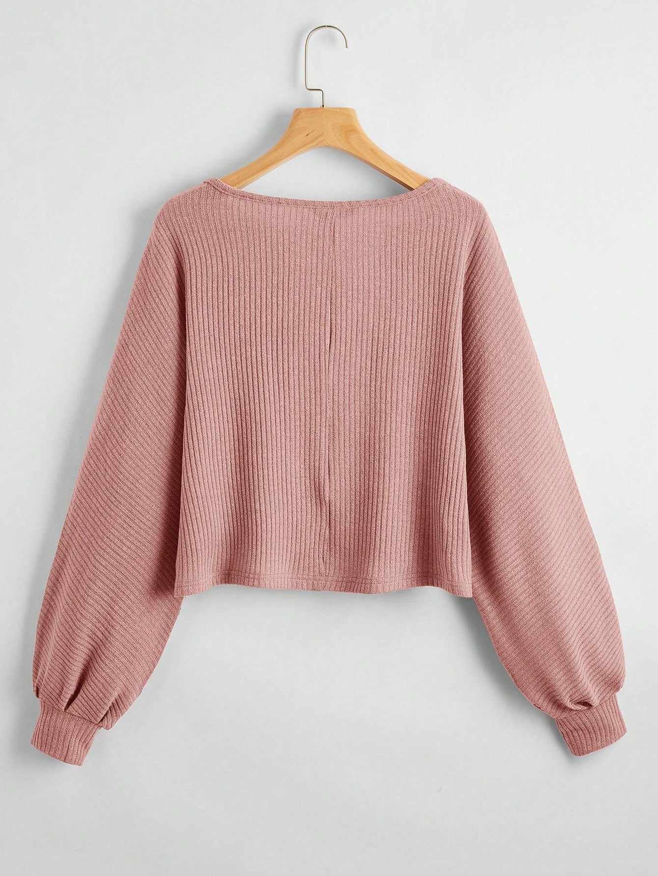 بلوزة رياضية أنيقة بياقة طاقم للنساء مع أكمام خفافيش فضفاضة للربيع والخريف