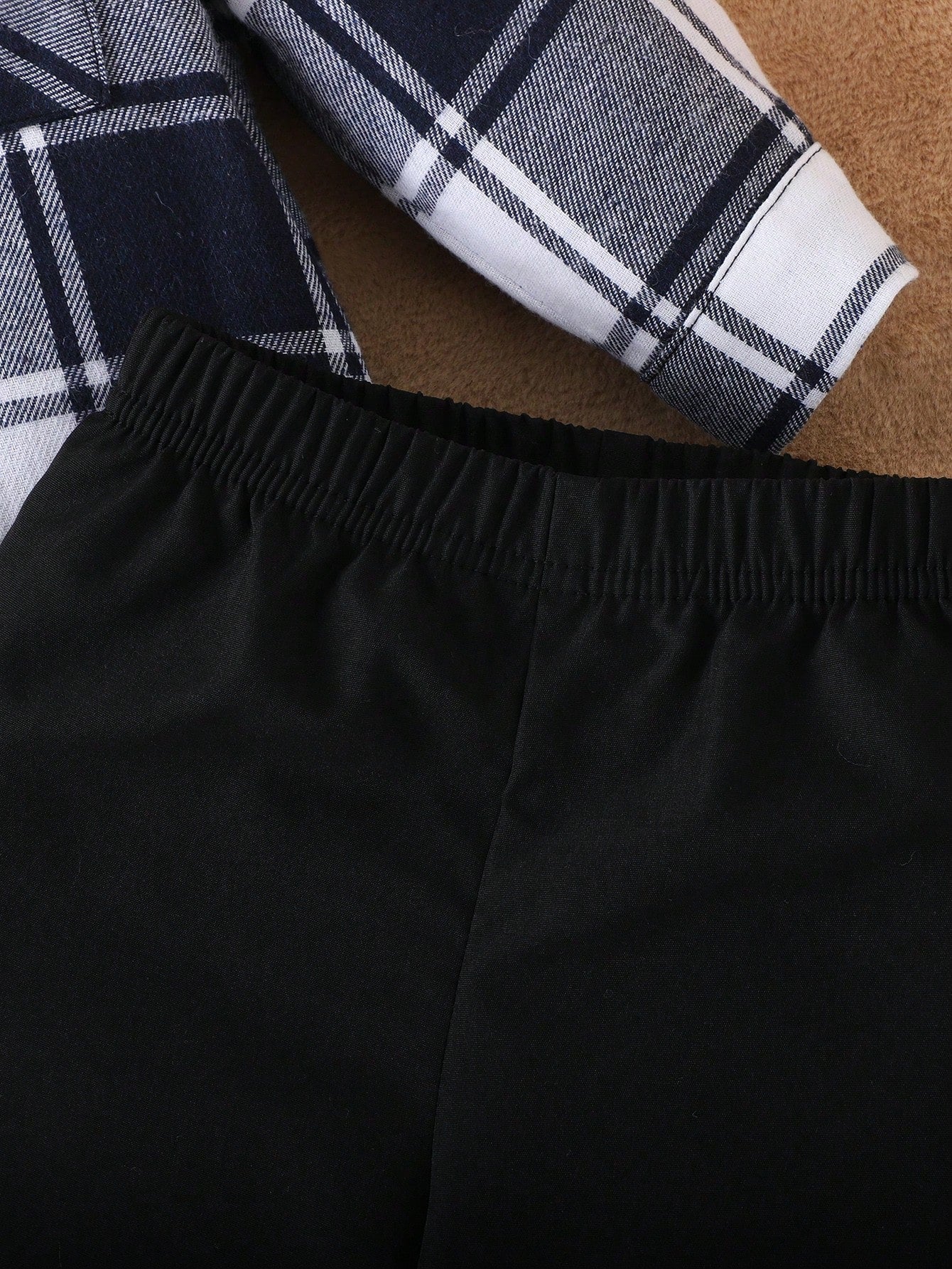 طقم قميص طفل ذكر مربع والبنطلون أحادي اللون 2 قطعة، ربيع خريف