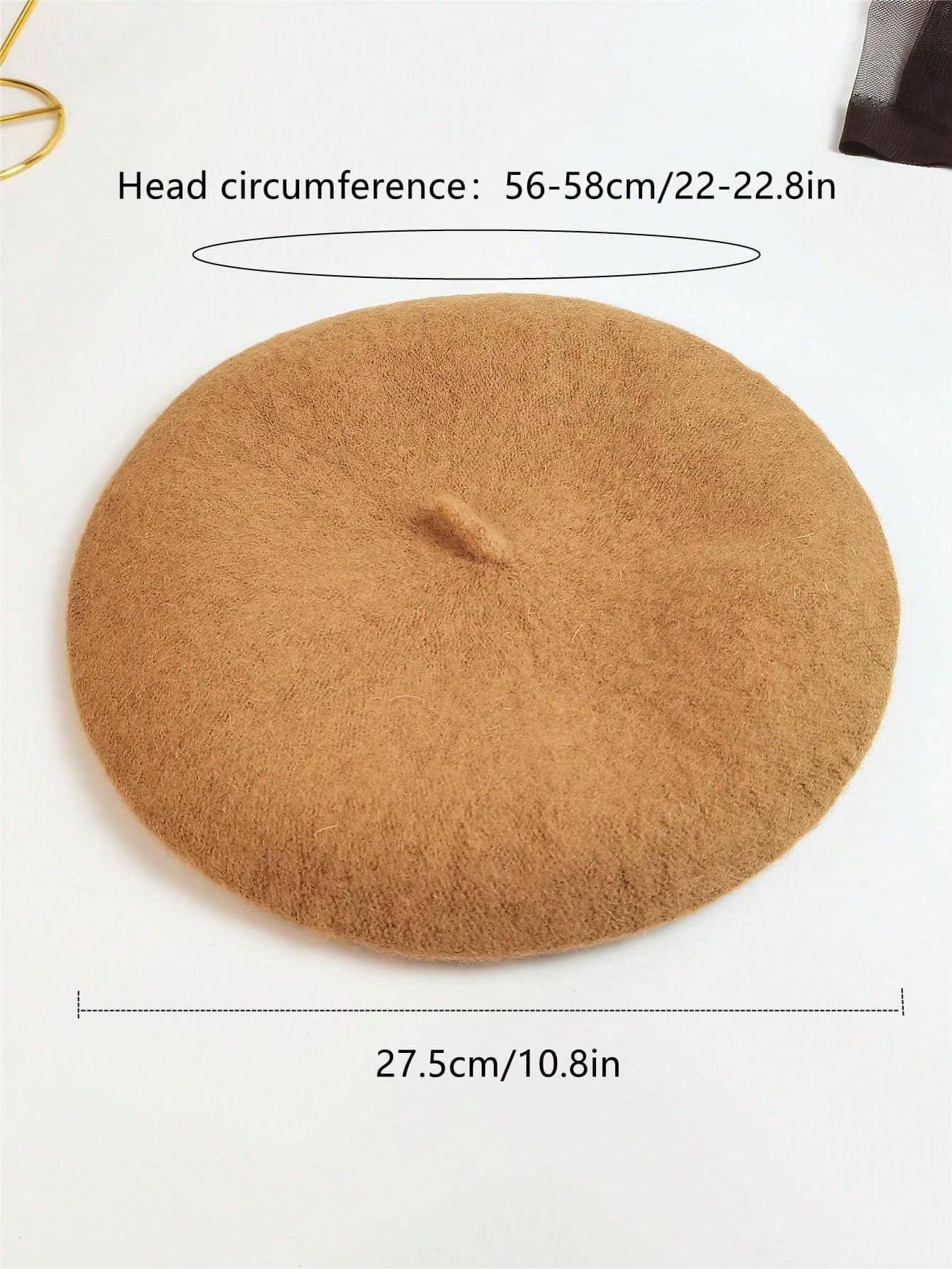 قبعة بيريه مُطرزة