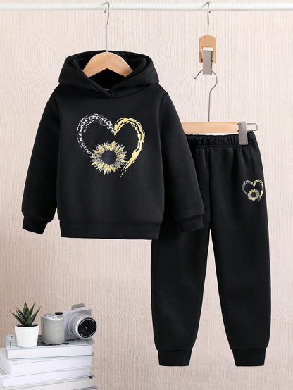 اطقم بنات صغار