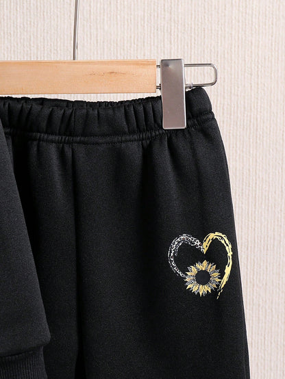 اطقم بنات صغار