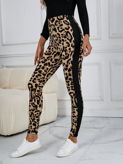 سروال لاسيكي للنساء بخصر مطاطي بلمسات بشرقال وبتصميم لباس رياضي