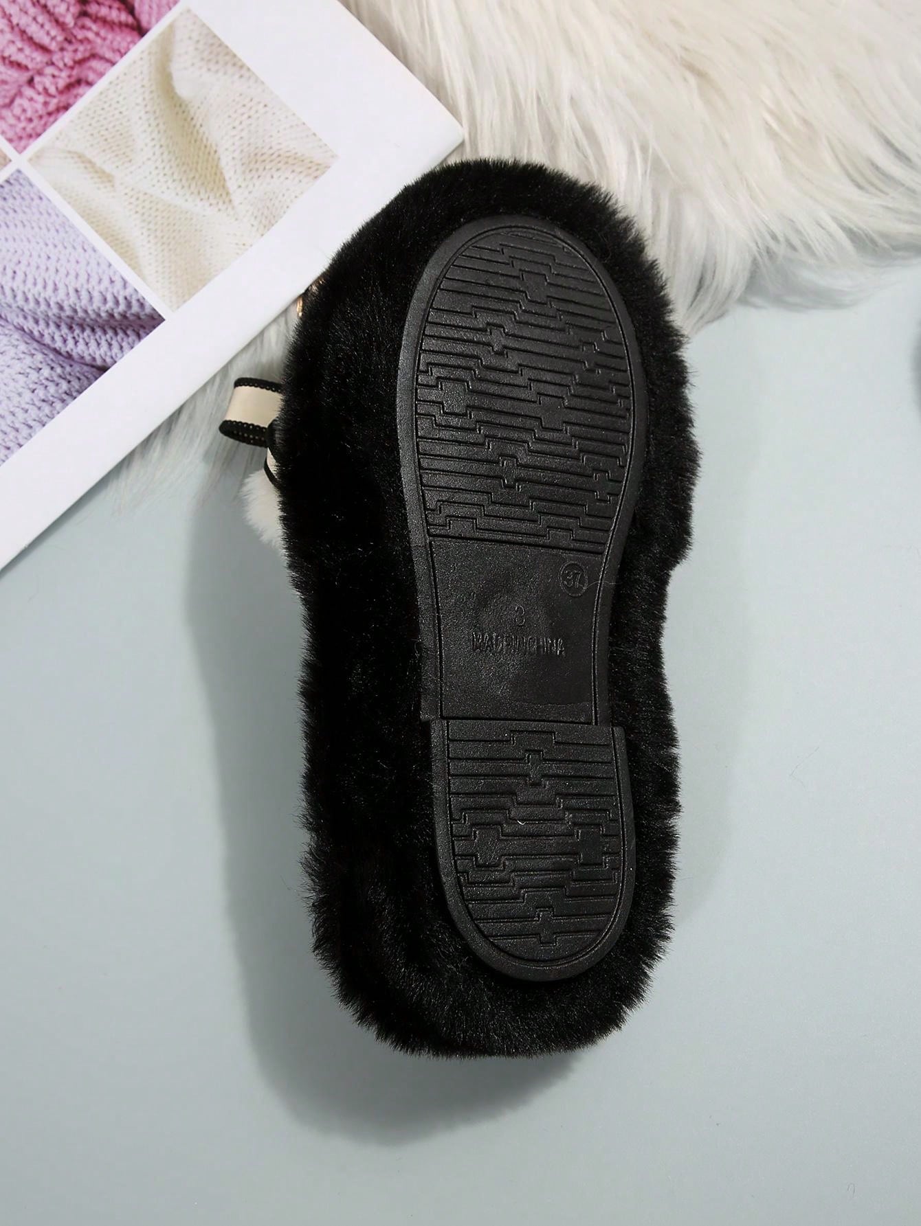 نعال للسيدات بتصميم كاجوال رائج في 2024، سميكة القاعدة ومرتفعة، قطعة شعر دافئة، مقاومة للانزلاق للإستخدام الداخلي والخارجي