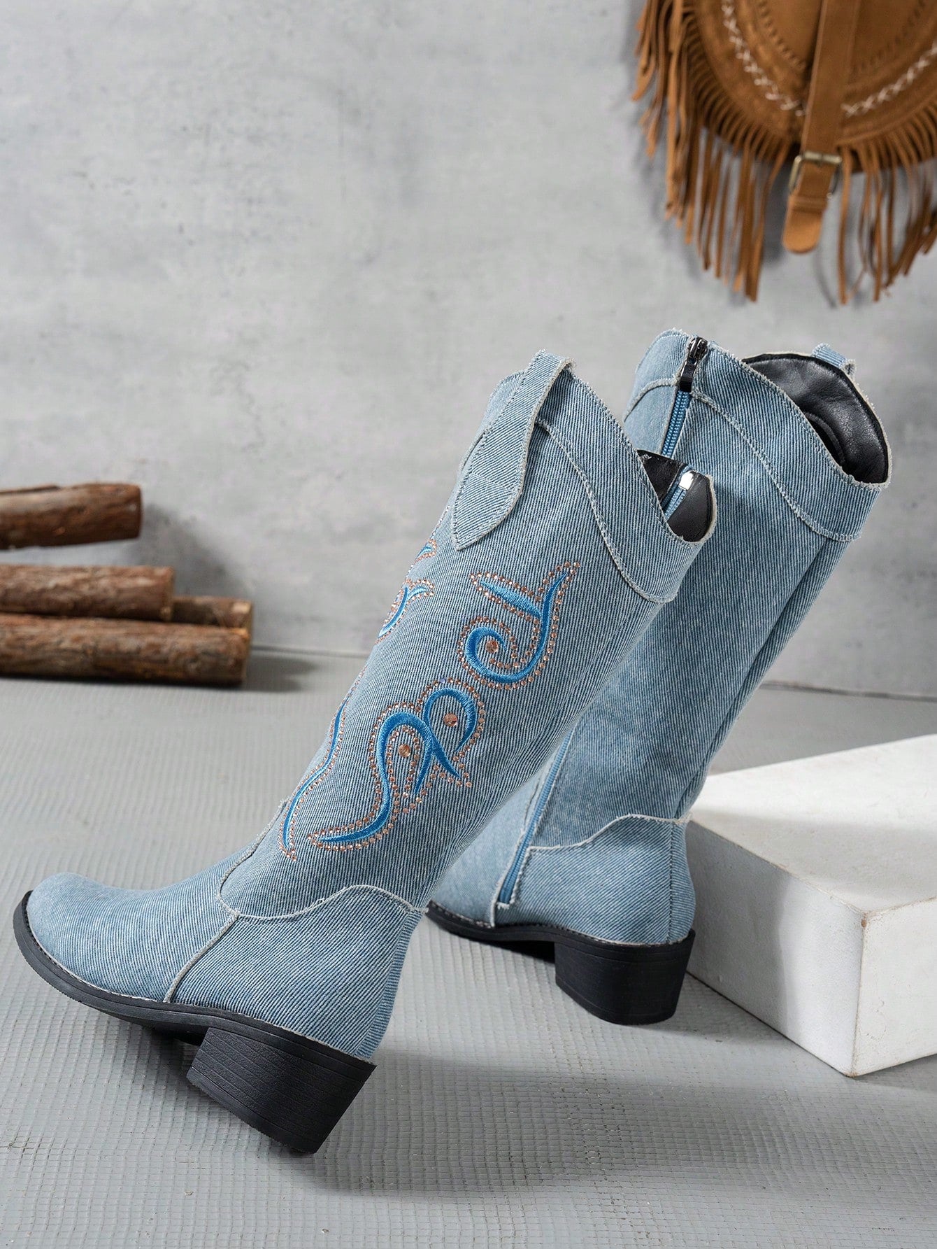 أحذية بوت نسائية