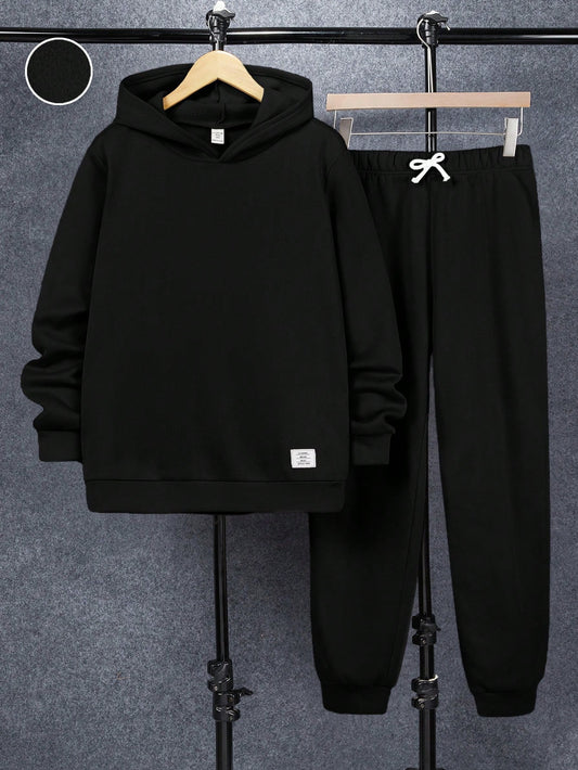 أطقم للفتيان الشباب