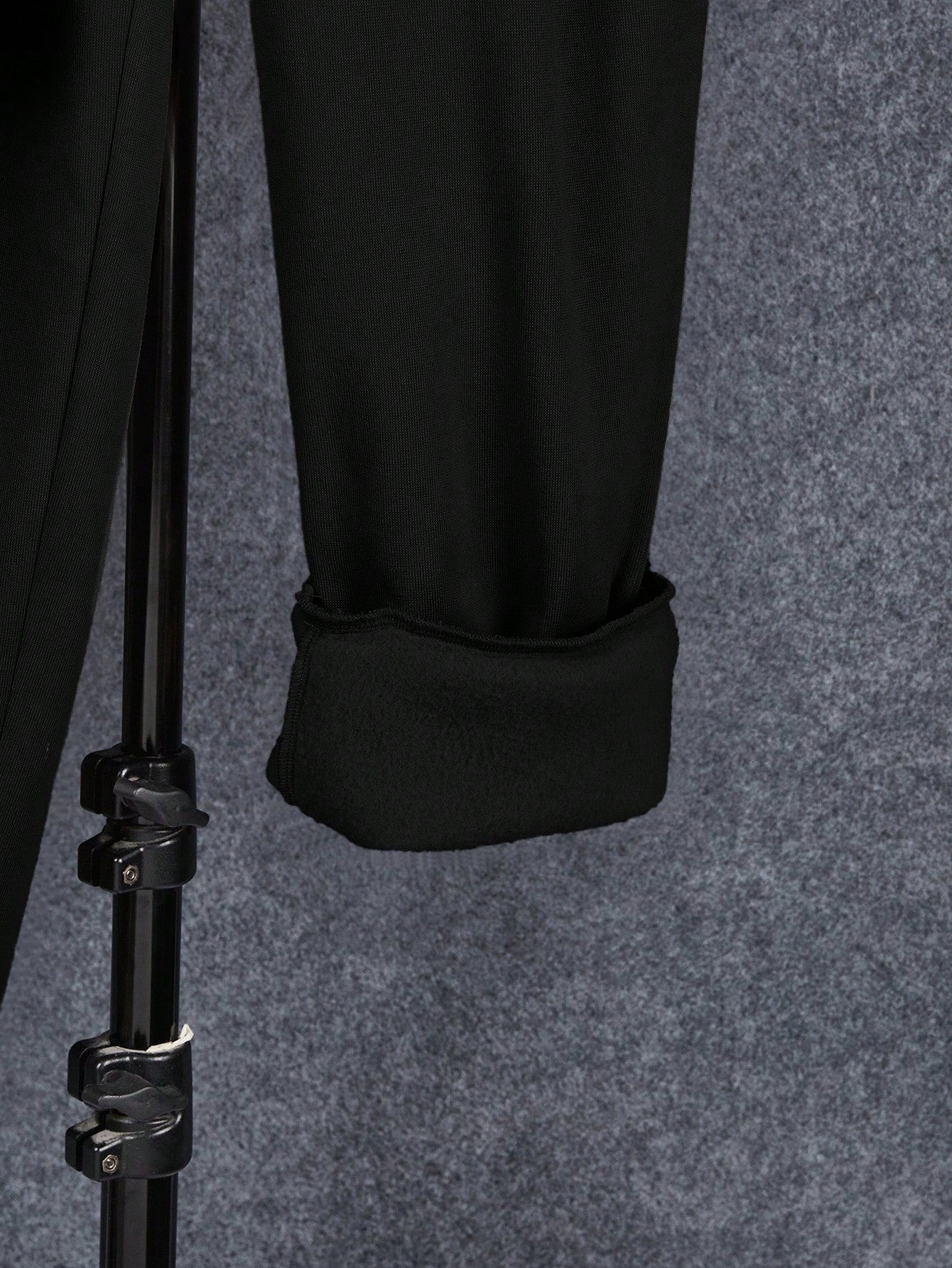 أطقم للفتيان الشباب