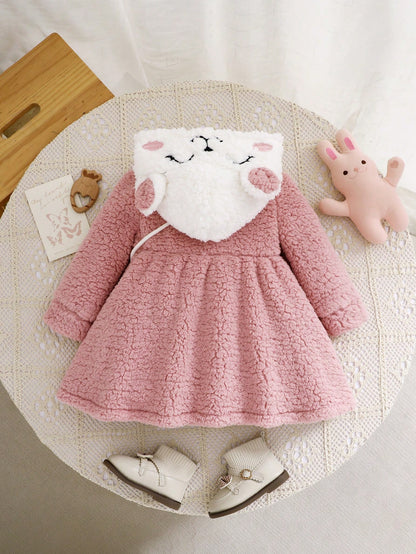 طقم 2 قطعة من الأذن المكونة من هودي كرتوني فاخر ذو ألوان مختلفة وحقيبة متقاطعة للبنات الصغار