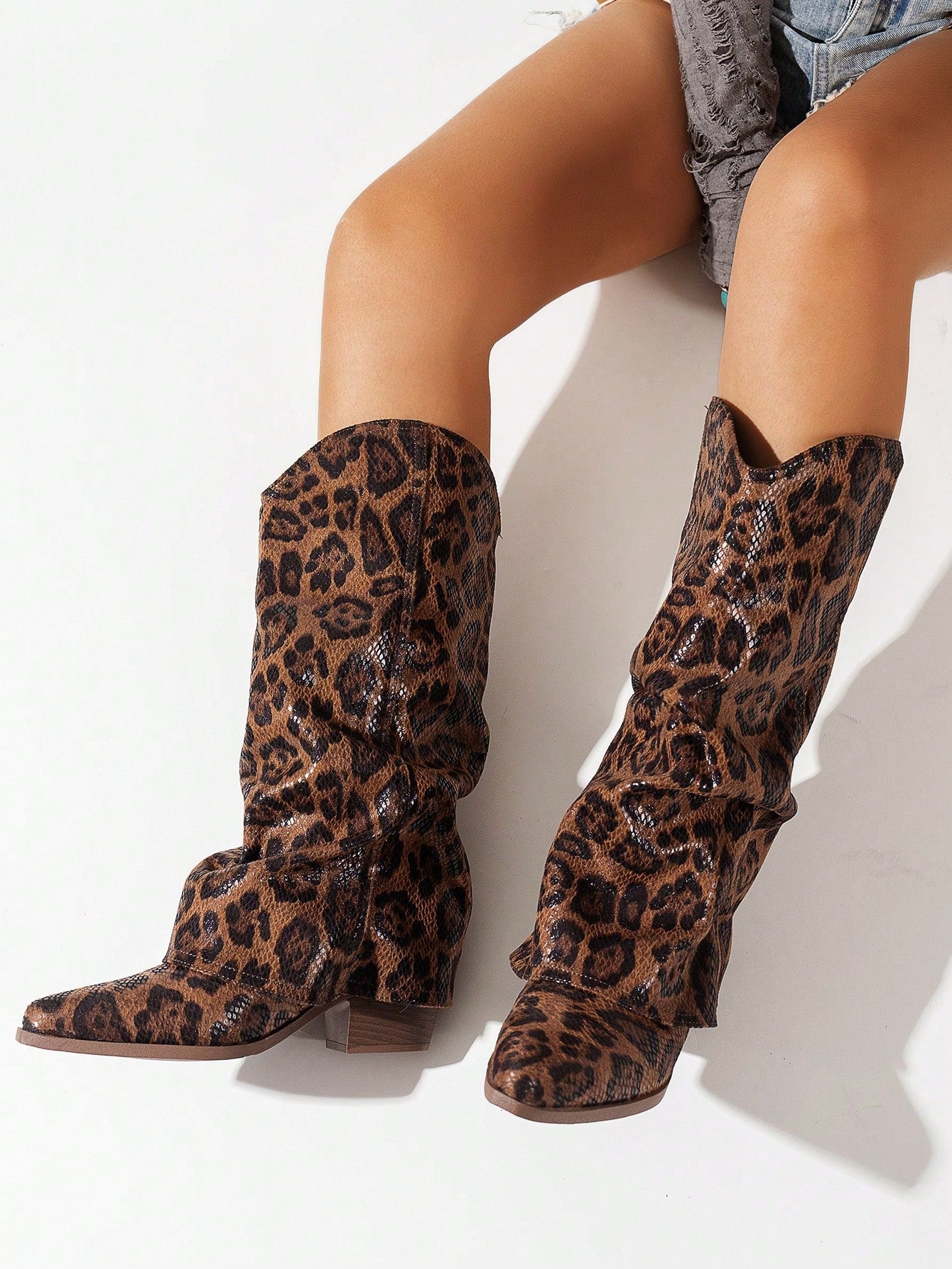 بوت كاوبوي غربية جديدة ذات أصابع مدببة وكعب مرصوص عالي للركوب للنساء ، بطراز رجعي