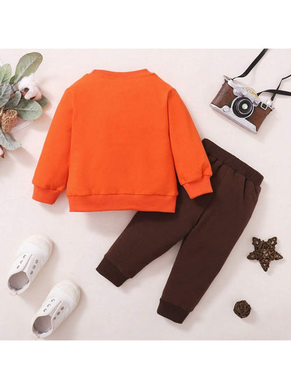 ازياء مزينة بطرز الثعلب الجديدة للبنات الصغار