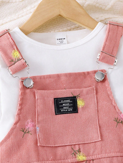 مجموعة فستان قصير مطرز بالأزهار وبلوزة بأكمام وبقلنسوة صغيرة