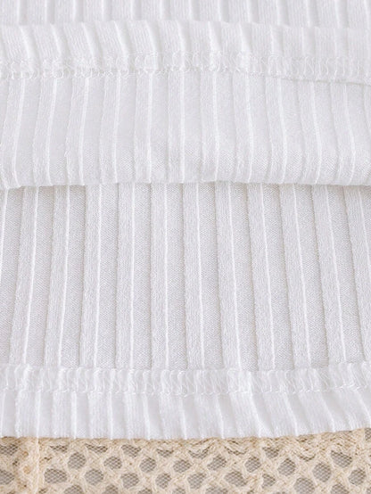 دينيم طفلة صغيرة