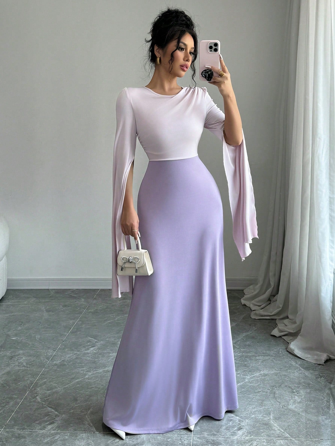 فستان نسائي طويل ذو أكمام منفصلة واسعة مخضر الذيل