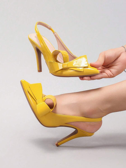 أحذية نسائية ذات كعب عالي