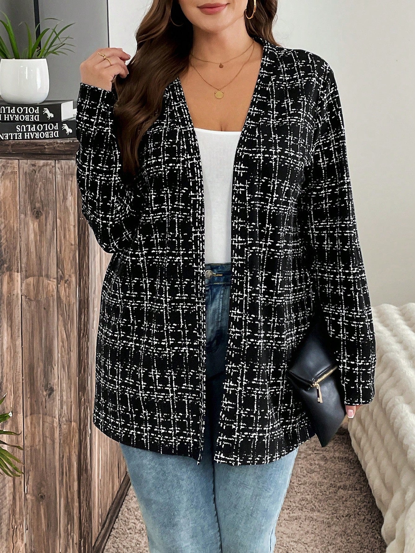 معطف مفتوح الأمام طويل الأكمام بخطوط مربعة قياس كبير للنساء