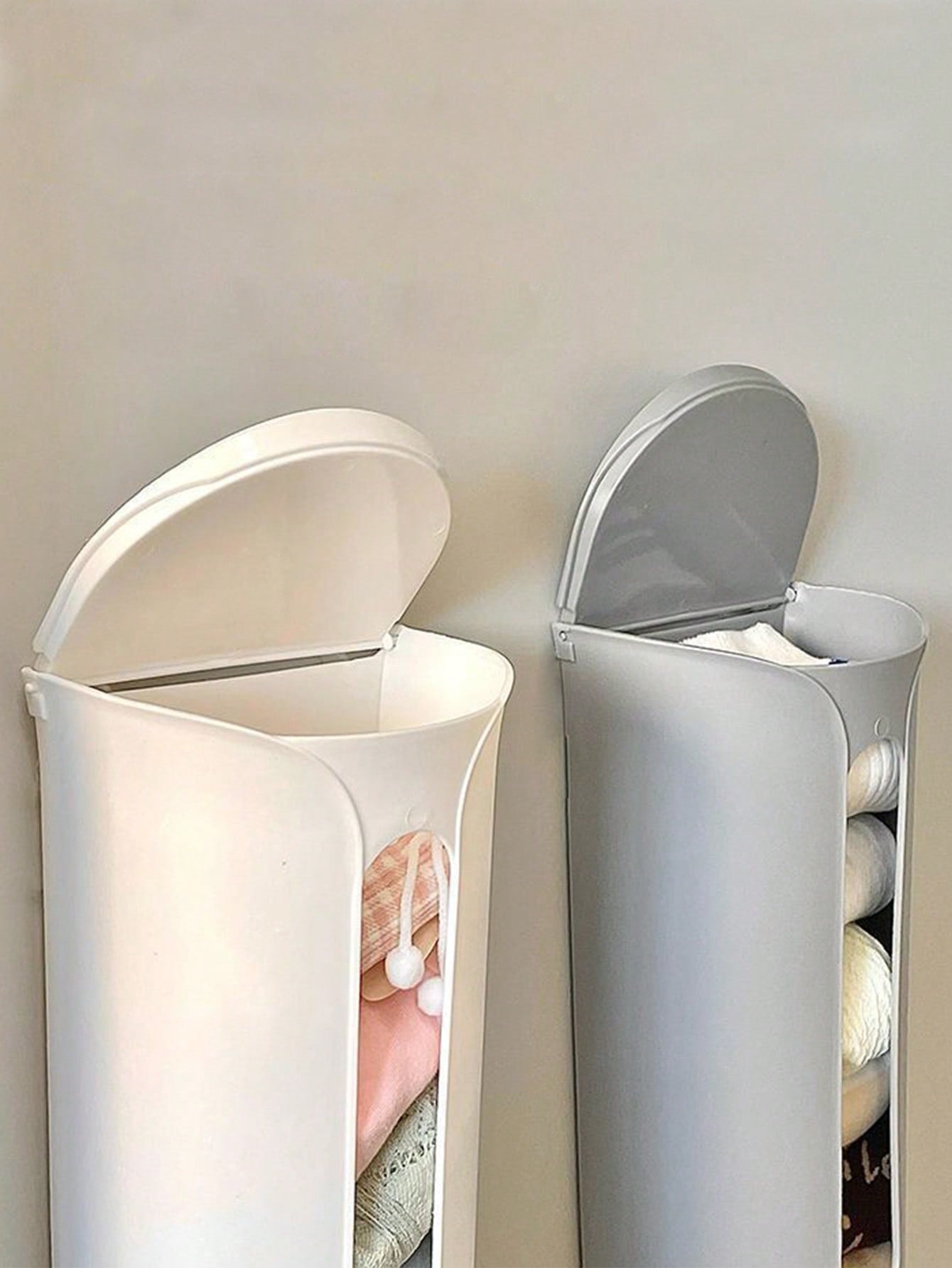 رف تعليق للملابس الداخلية على الحائط