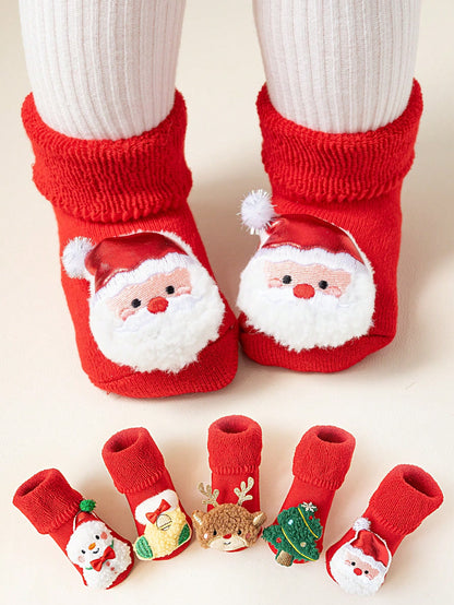 زوج من الجوارب القصيرة المضادة للانزلاق للأطفال