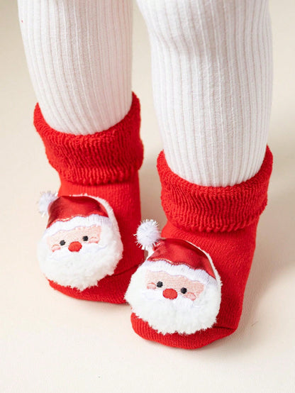 زوج من الجوارب القصيرة المضادة للانزلاق للأطفال