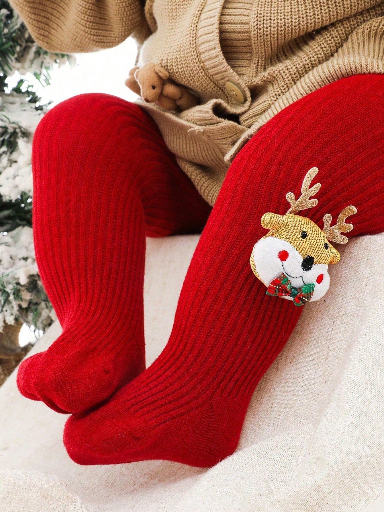 زوج جوارب أحمر بطباعة رنة عيد الميلاد للأطفال