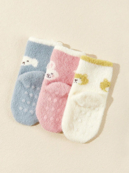 ثلاثة أزواج من جوارب الأطفال الصغار الدافئة سميكة